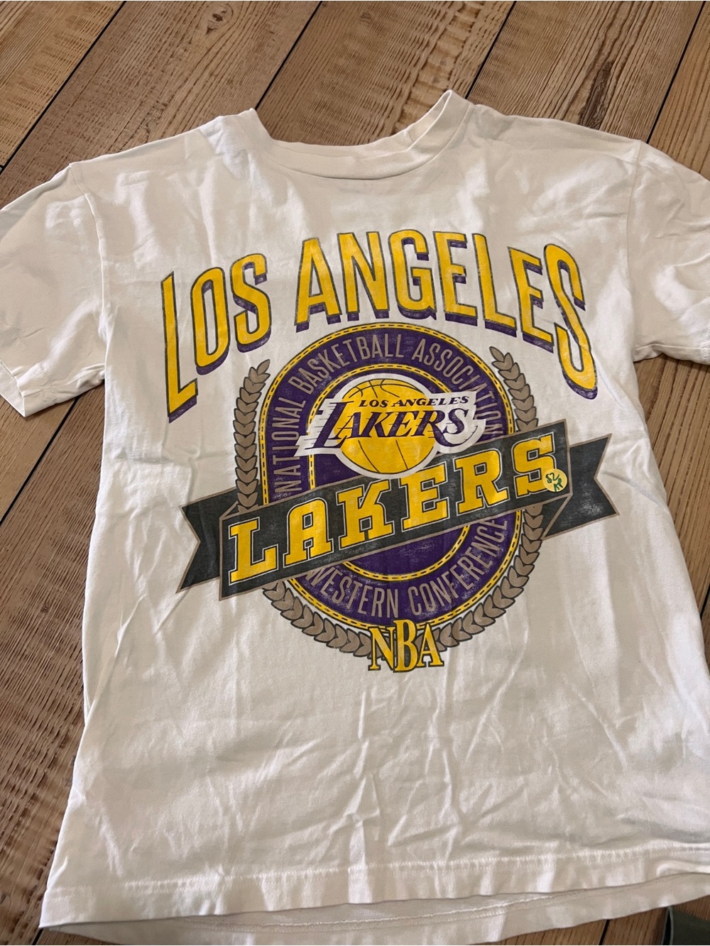 Abercrombie & Fitch White Los Angeles Lakers Graphic Tee